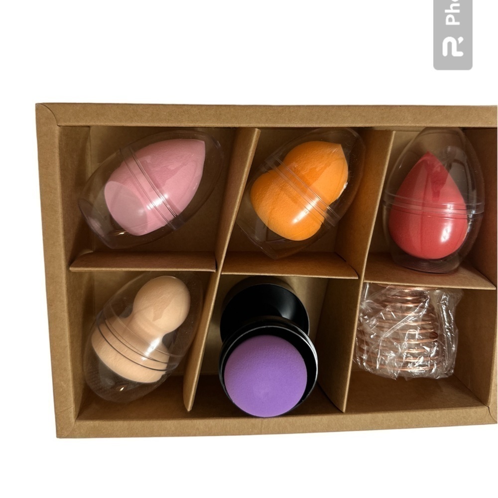 Makeup Sponge Set With Holder 6 Pieces New